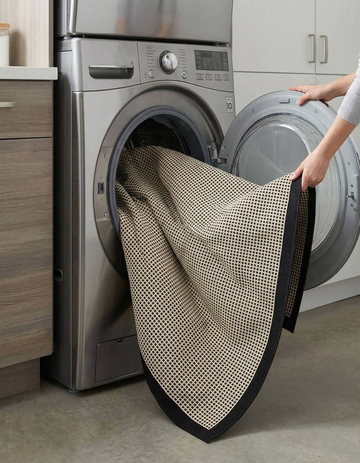 Detail image of 7' 10 x 7' 10  Washable Border Indoor / Outdoor Square Rug