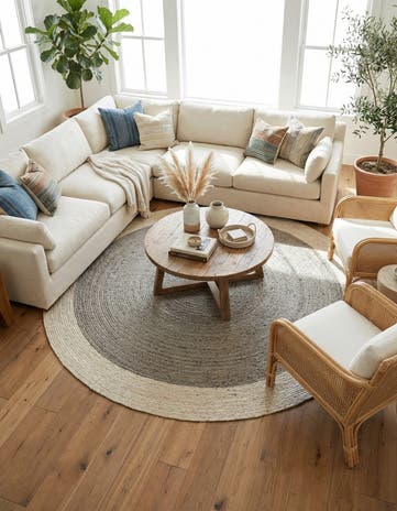 7' 10 x 7' 10 Handmade Braided Jute Round Rug