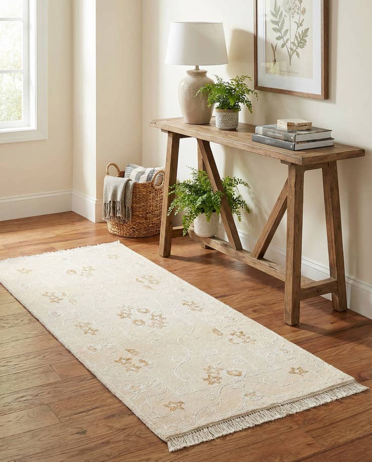Detail image of 2' 7 x 5' 1 Hand Knotted Darya Wool Rug