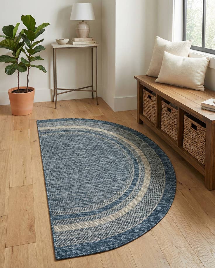 Detail image of 2' 7 x 4' Easy-Clean Border Indoor / Outdoor Hearth Rug