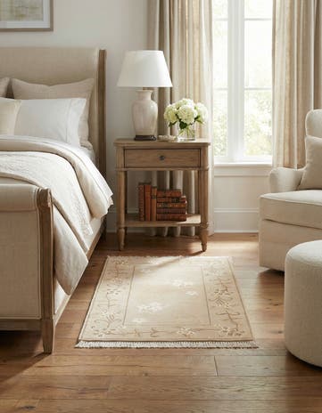2' 7 x 4' 8 Hand Knotted Darya Wool Rug