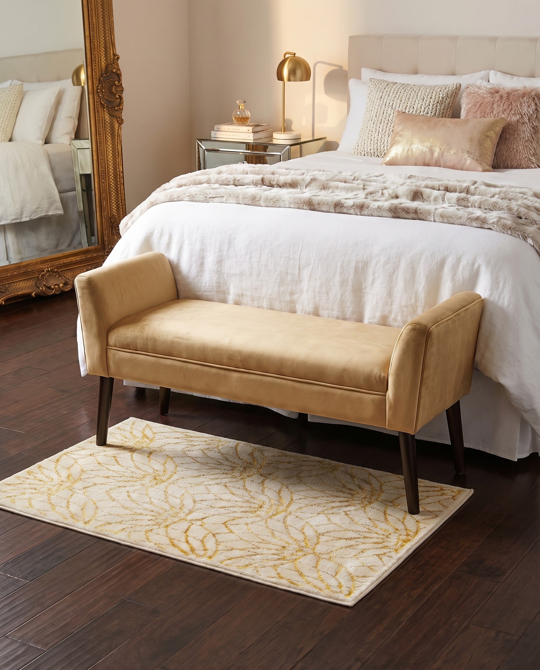 2' x 3' Marilyn Monroe™ Glam Dahlia Rug
