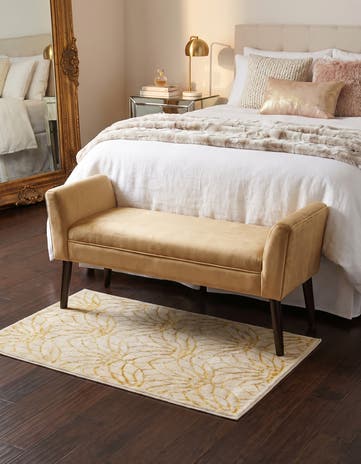 White Gold Marilyn Monroe™ Glam Dahlia Rug