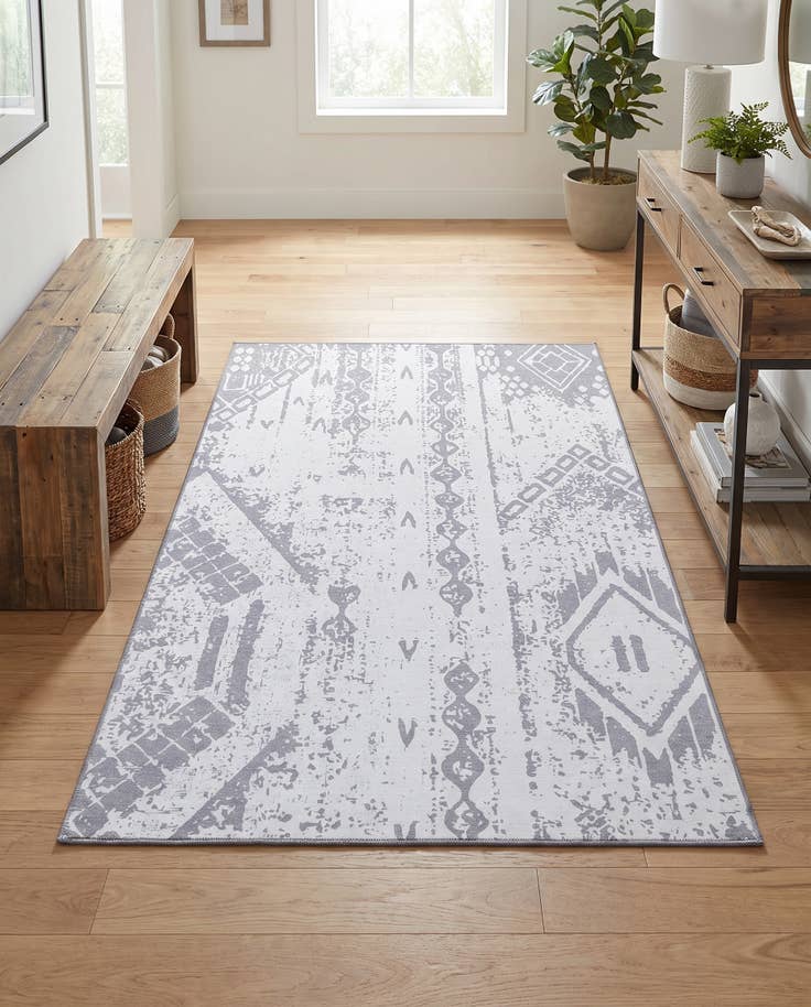 Detail image of 5' 3 x 7' 7 Washable Timeless Rug