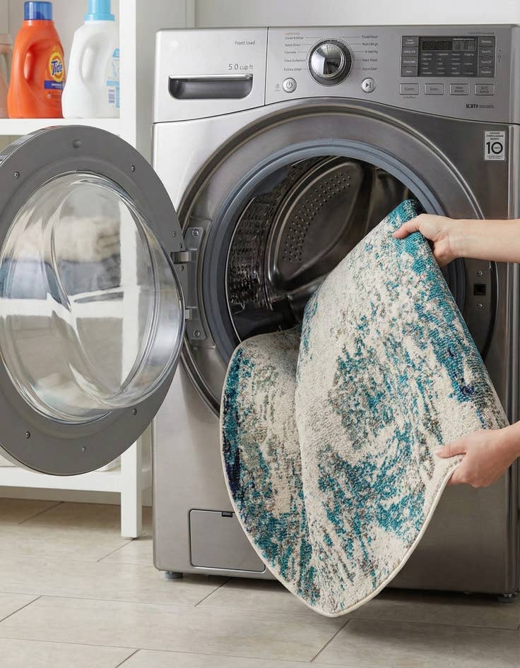 Detail image of  3' 3 x 3' 3  Washable Vivid Round Rug