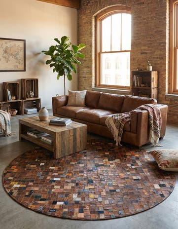 7' 10 x 7' 10 Jean Leather Tag Round Rug