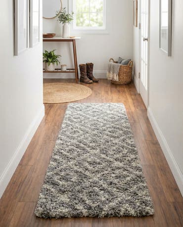  2' x 6' Lattice Shag Runner Rug