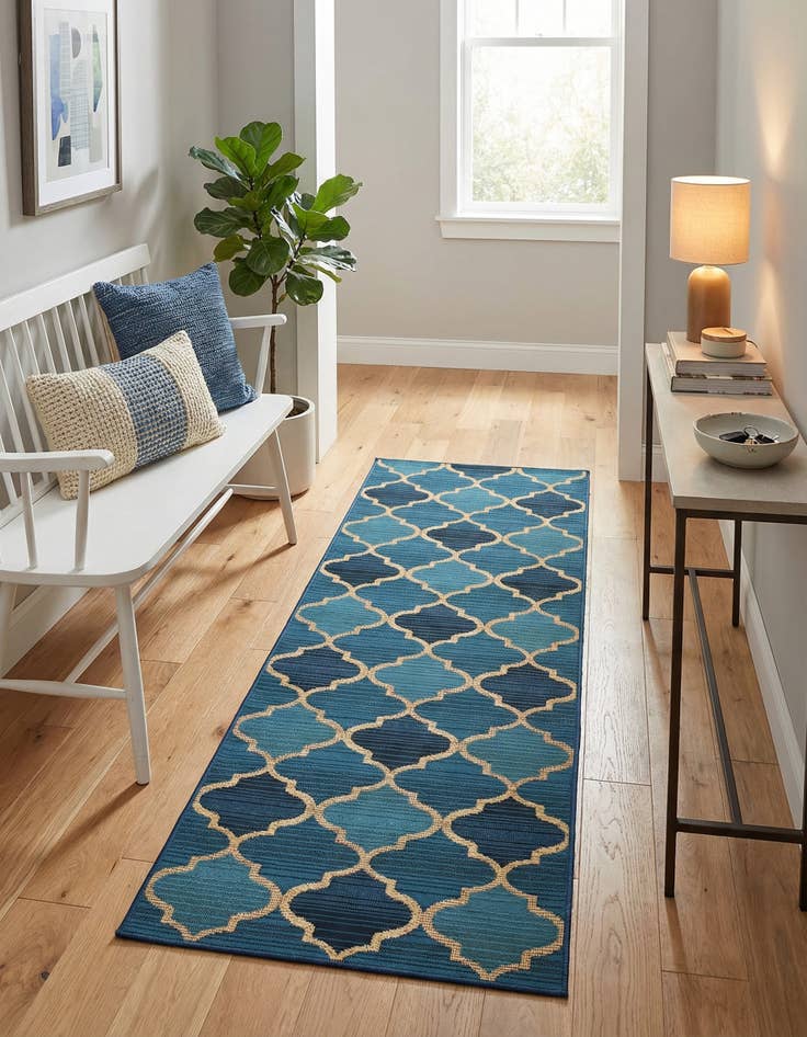 Detail image of 2' 7 x 5' 3 Easy-Clean Trellis Indoor / Outdoor Runner Rug