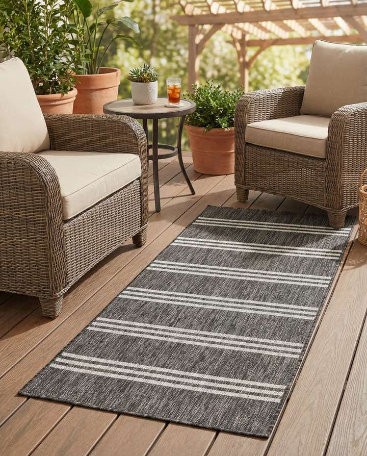 2' x 5' 3 Easy-Clean Jill Zarin Anguilla Indoor / Outdoor Runner Rug