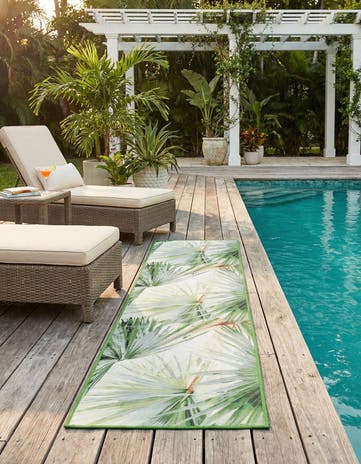 Green Easy-Clean Jill Zarin Caribbean Indoor / Outdoor Runner Rug