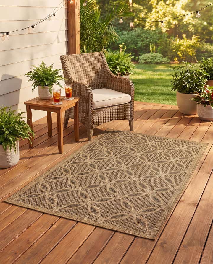 3' 3 x 5' Easy-Clean Trellis Indoor / Outdoor Rug