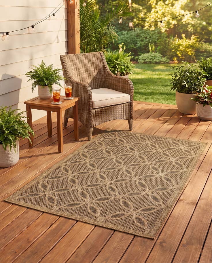 Detail image of 3' 3 x 5' Easy-Clean Trellis Indoor / Outdoor Rug