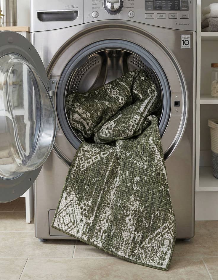 Detail image of 2' x 4'  Washable Bohemian Indoor / Outdoor Runner Rug