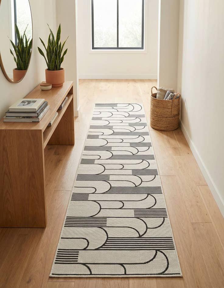 Detail image of 2' 7 x 12' Easy-Clean Modern Indoor / Outdoor Runner Rug