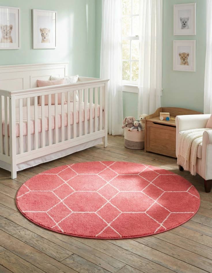 Detail image of 4' x 4' Trellis Frieze Round Rug