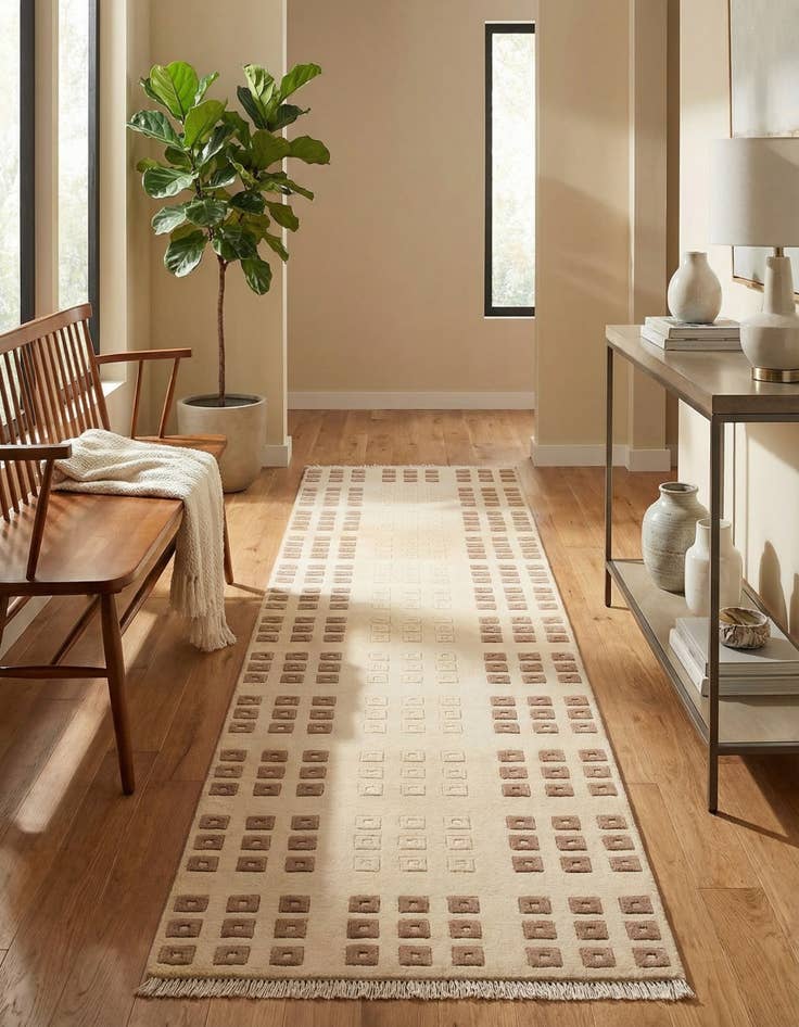 Detail image of 2' 7 x 9' 9  Hand Knotted Darya Wool Runner Rug