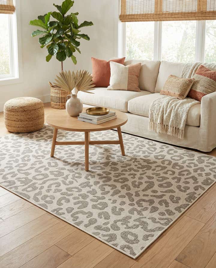 5' 3 x 8' Easy-Clean Safari Indoor / Outdoor Rug