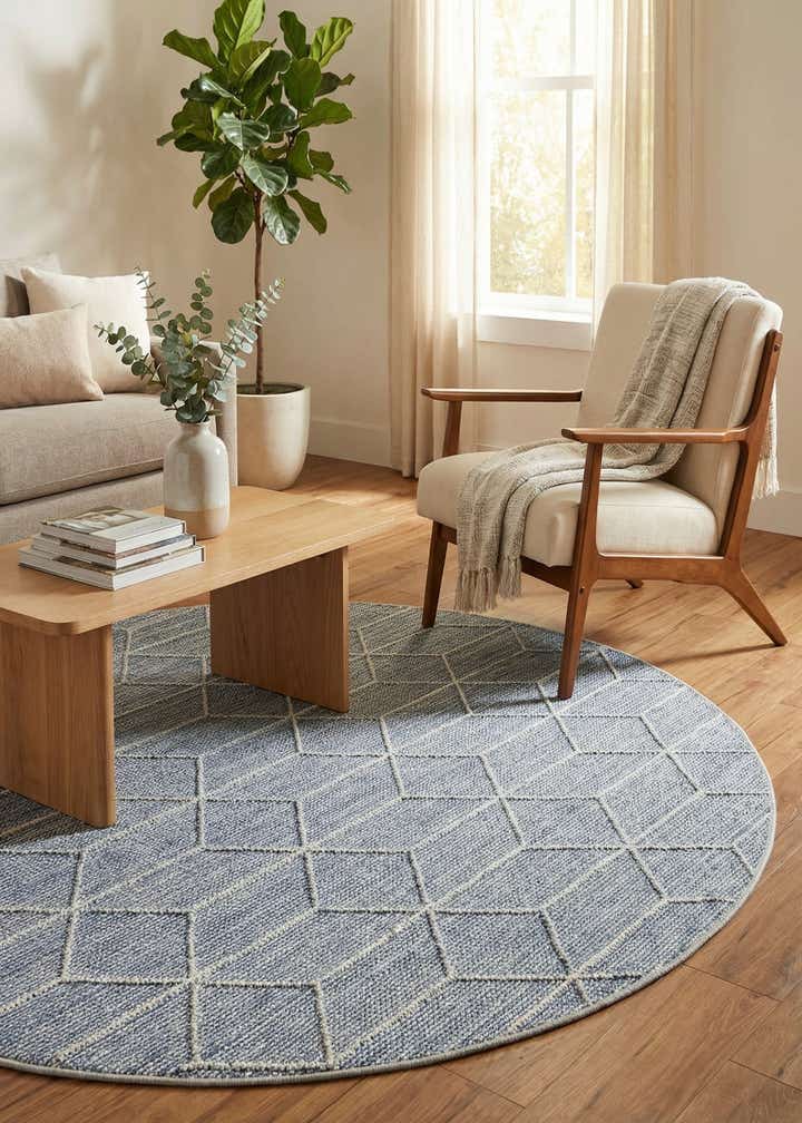 5' 3 x 5' 3 Easy-Clean Lattice Indoor / Outdoor Round Rug