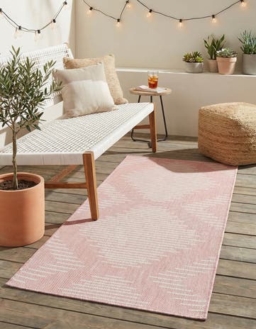 2' x 4' Easy-Clean Modern Indoor / Outdoor Runner Rug