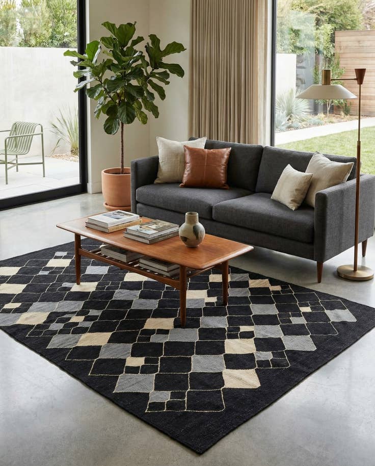 Detail image of 4' 10 x 6' 7 Hand Woven Kilim Modern Wool Rug