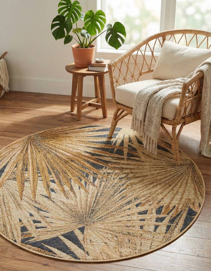 Detail image of 4' x 4' Easy-Clean Botanical Indoor / Outdoor Round Rug