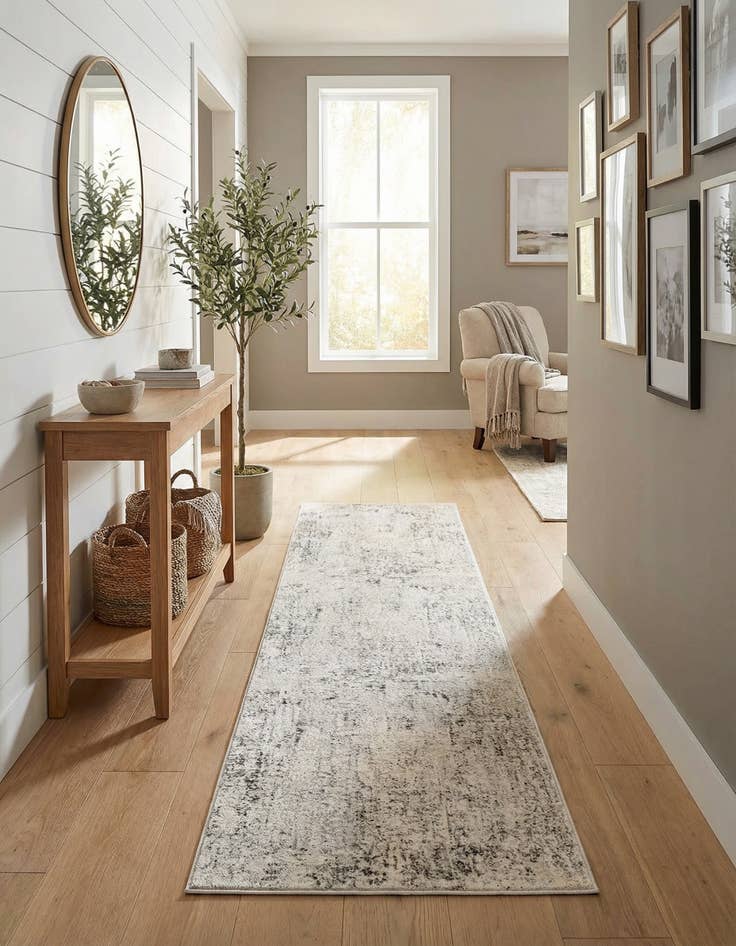 Detail image of 2' 7 x 13' Caspian Runner Rug