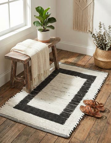 White and Black Hand Woven Chindi Jute Rug