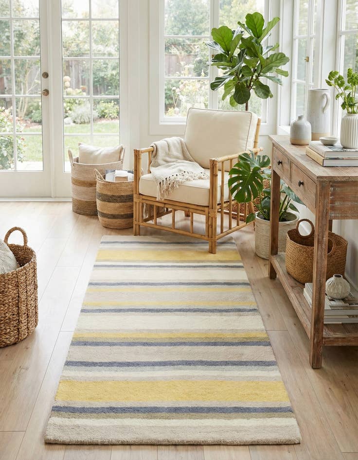 Detail image of 2' 8 x 4' 10 Luna Wool Rug