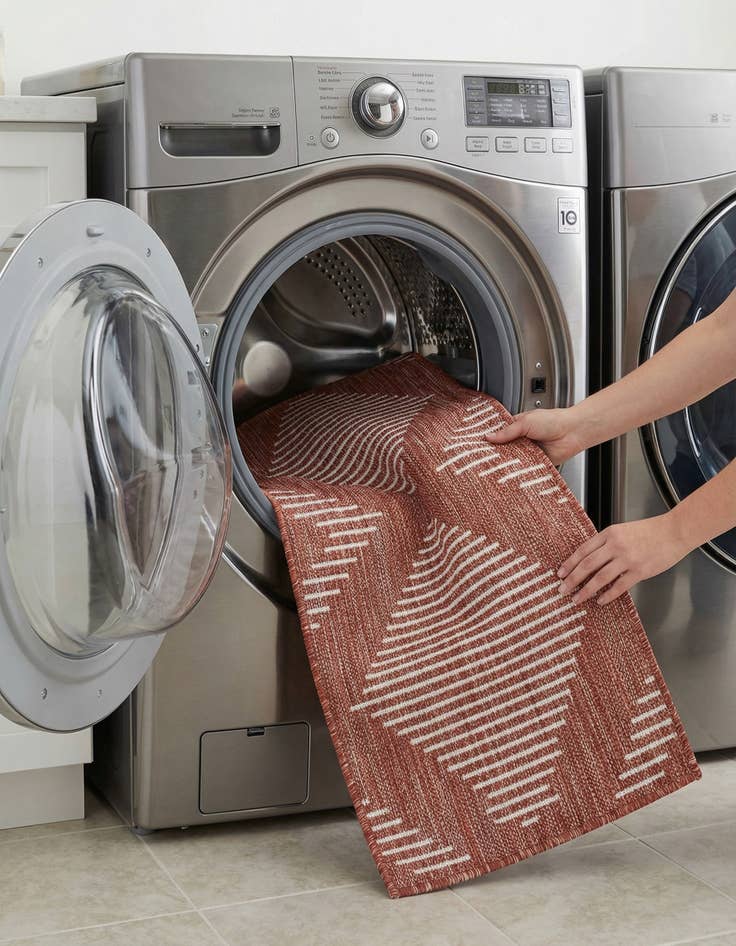 Detail image of  2' x 6'  Washable Modern Indoor / Outdoor Runner Rug