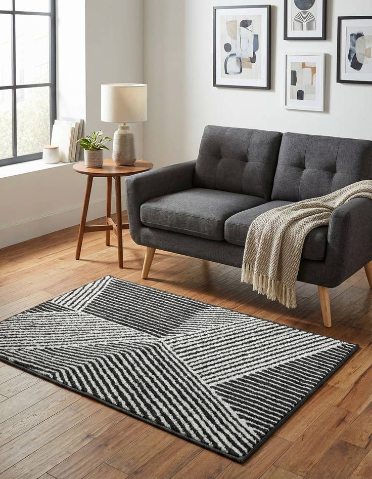 Detail image of 2' x 3' Oslo Rug