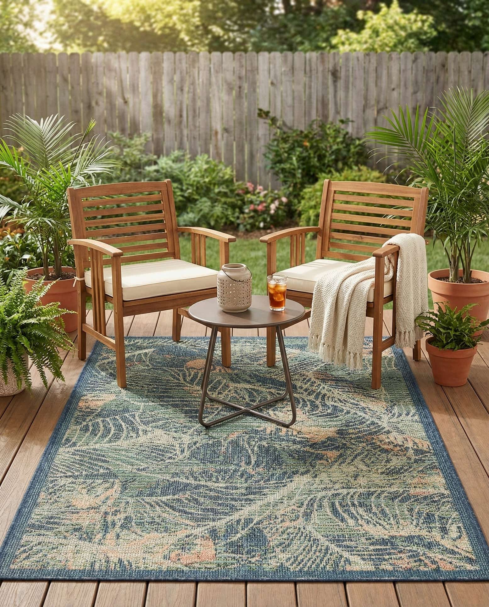 4' x 6' Easy-Clean Baja Indoor / Outdoor Rug