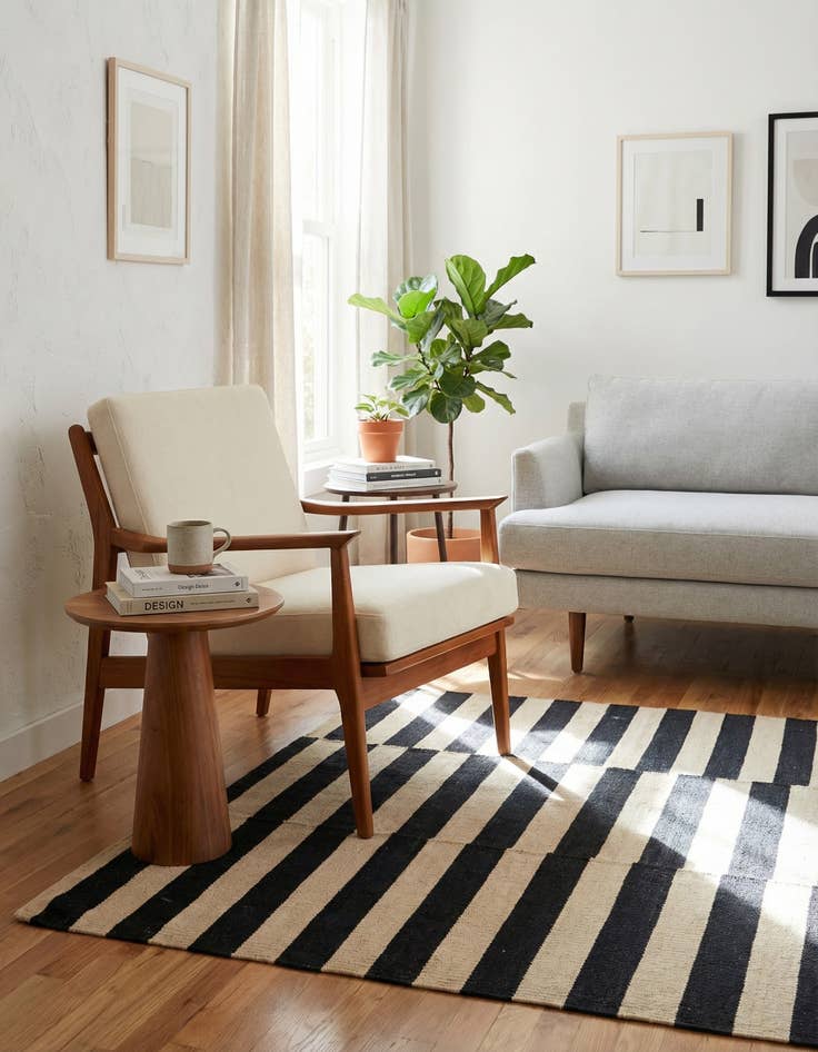 Detail image of 3' 4 x 4' 9  Hand Woven Kilim Modern Wool Rug