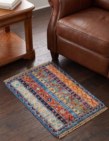 1' 4 x 2' Hand Knotted Ziegler Rug
