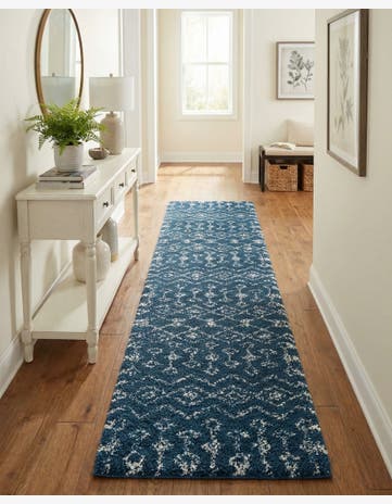 2' 7 x 12' Moroccan Trellis Shag Runner Rug