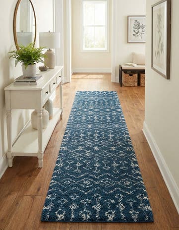 2' 7 x 12' Moroccan Trellis Shag Runner Rug