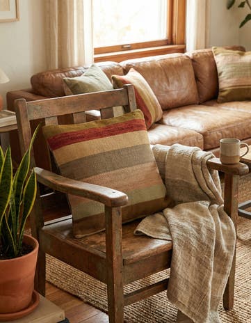1' 5 x 1' 5 Hand Woven Pillow Wool Square Rug