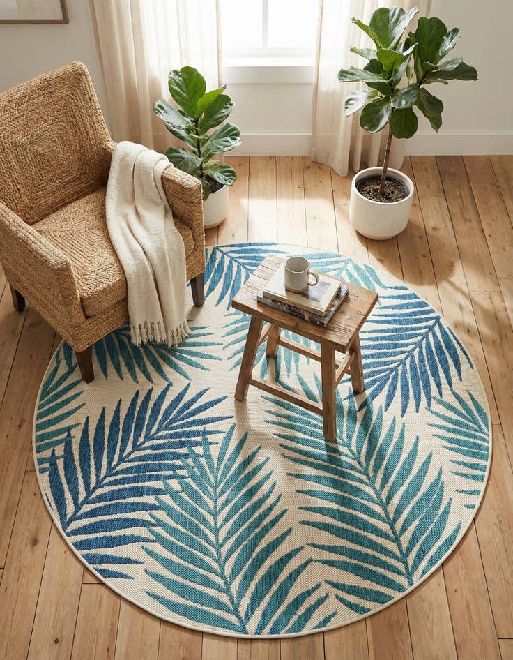 Detail image of 5' 3 x 5' 3  Washable Baja Indoor / Outdoor Round Rug