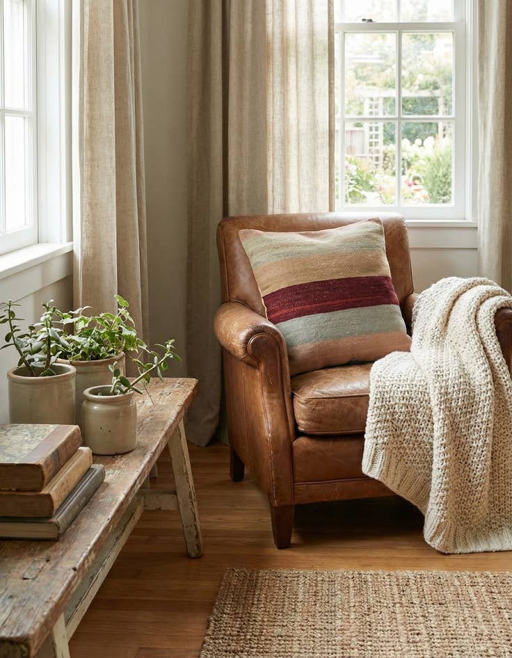 Detail image of  1' 6 x 1' 7  Hand Woven Pillow Wool Square Rug