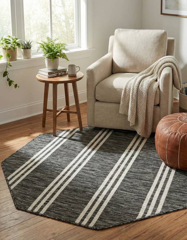 Detail image of 4' x 4'  Washable Jill Zarin Anguilla Indoor / Outdoor Octagon Rug