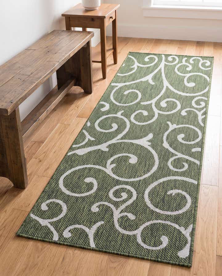 2' x 5' 3 Easy-Clean Botanical Indoor / Outdoor Runner Rug