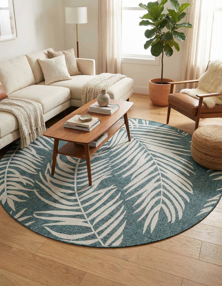 Detail image of 7' 10 x 7' 10  Washable Botanical Indoor / Outdoor Round Rug