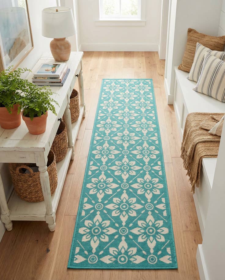 Detail image of 2' x 8' Easy-Clean Lattice Indoor / Outdoor Runner Rug
