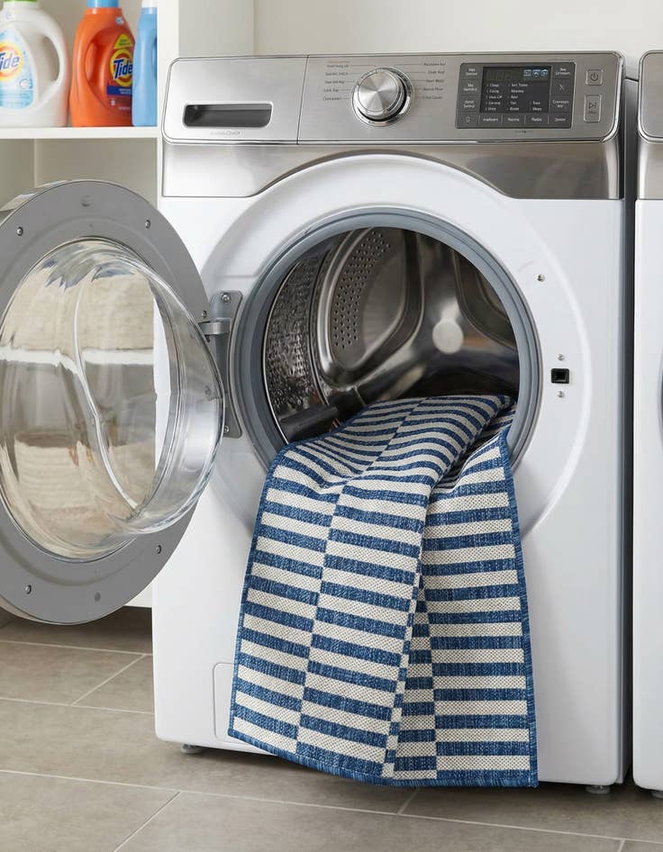 Detail image of 2' x 6'  Washable Striped Indoor / Outdoor Runner Rug