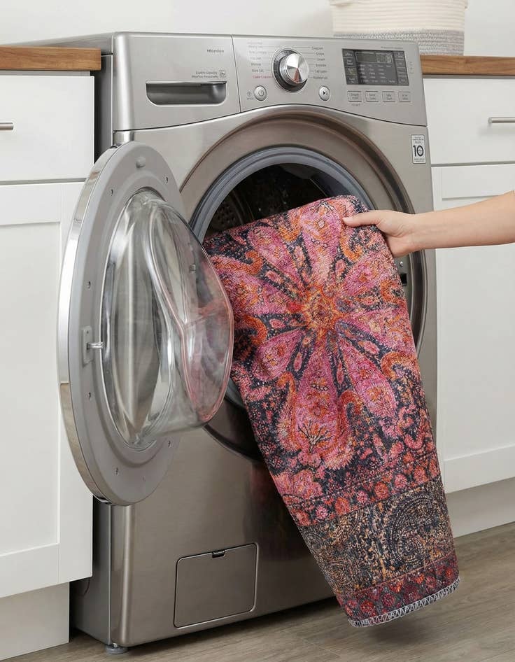 Detail image of  2' x 3'  Washable Mangata Rug