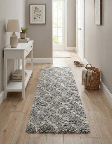 2' x 5' Lattice Shag Runner Rug