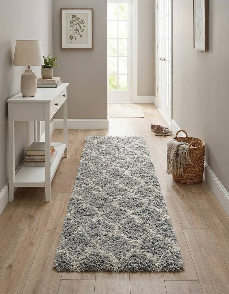 Detail image of 2' x 5' Trellis Shag Runner Rug