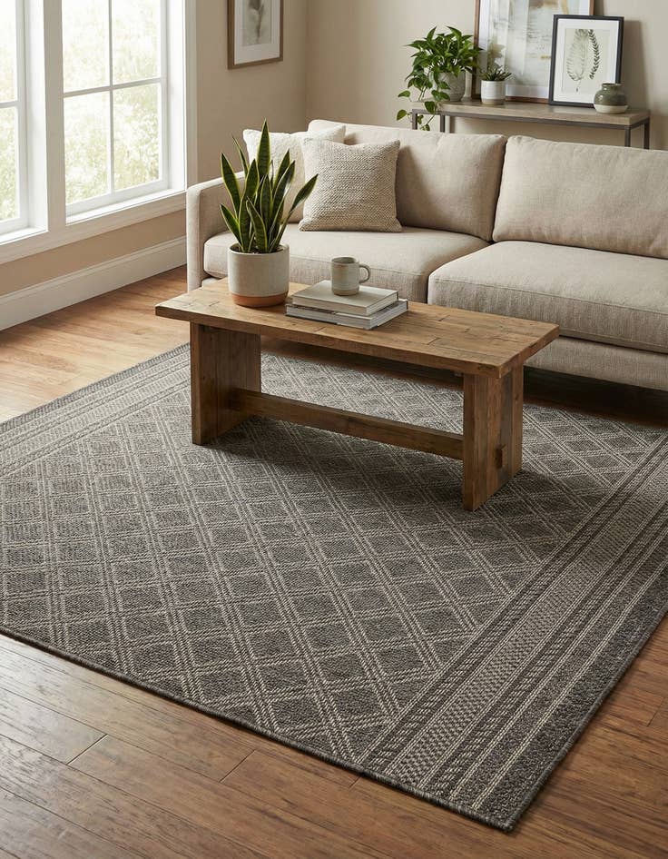 Detail image of  5' 1 x 5' 1  Washable Lattice Indoor / Outdoor Square Rug