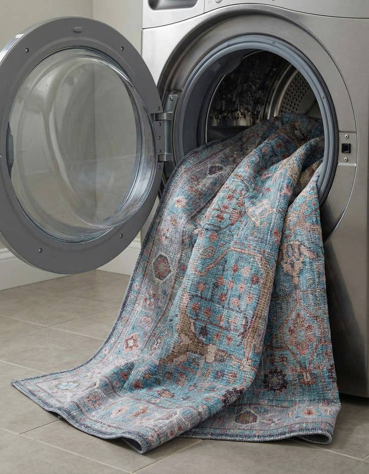 Detail image of 7' 10 x 7' 10  Washable Maahru Square Rug