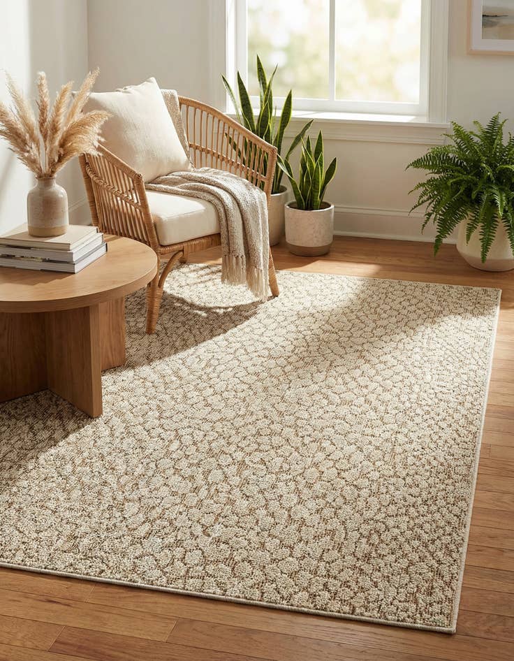 Detail image of 4' 1 x 6' 1 Easy-Clean Safari Indoor / Outdoor Rug