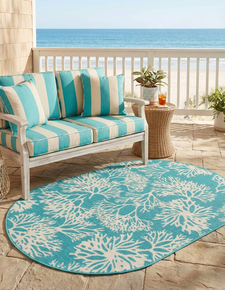 Detail image of 4' x 6' Easy-Clean Coastal Indoor / Outdoor Oval Rug